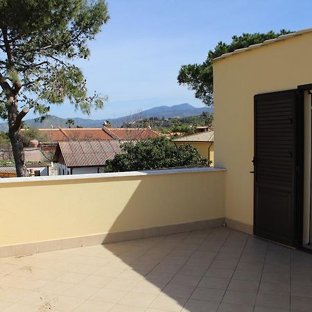 Casa Vacanze Roccella Beach Campofelice Di Roccella Exterior foto